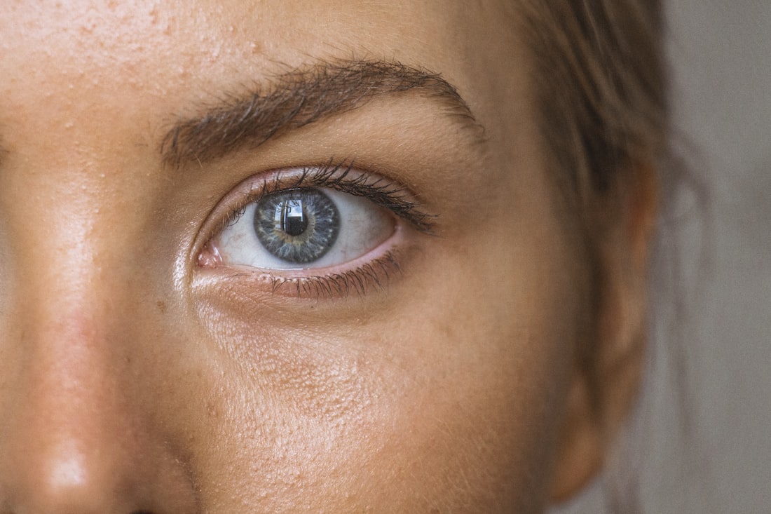 Soft depth on light eyes (comp)